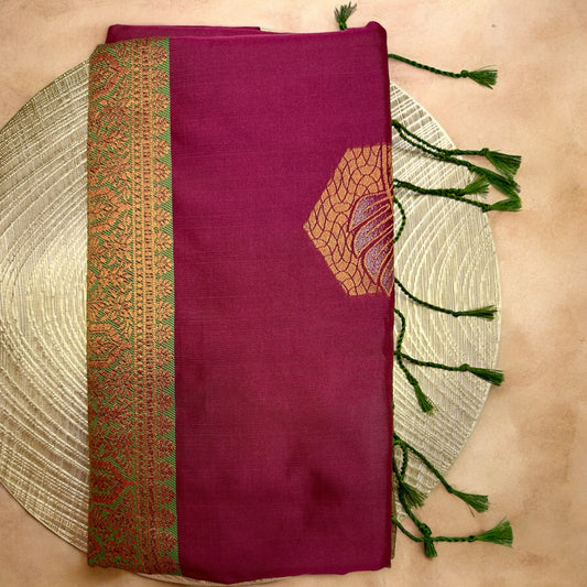 SOFT SILK SAREE – PURPLE WITH RHOMBUS DESIGN BUTTA AND GREEN MEDIUM GOLDEN BORDER