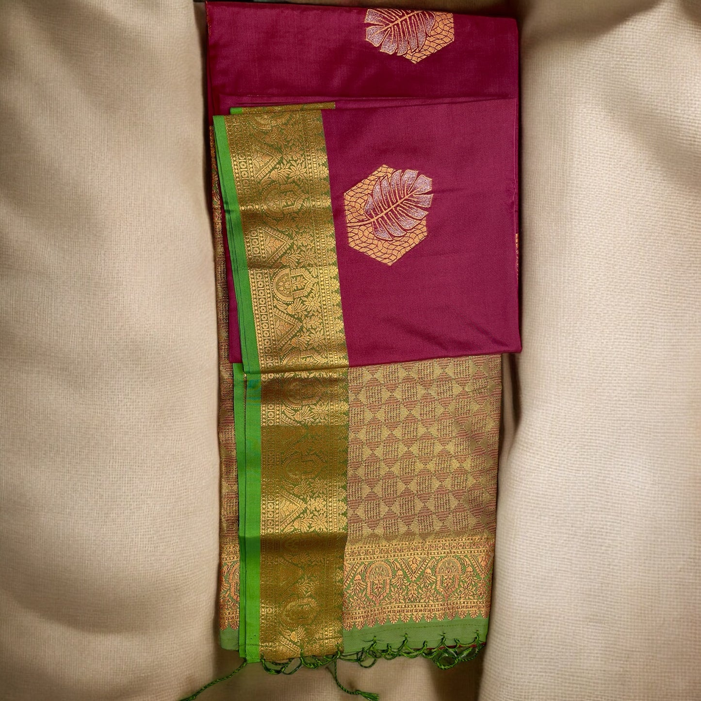 SOFT SILK SAREE – PURPLE WITH RHOMBUS DESIGN BUTTA AND GREEN MEDIUM GOLDEN BORDER