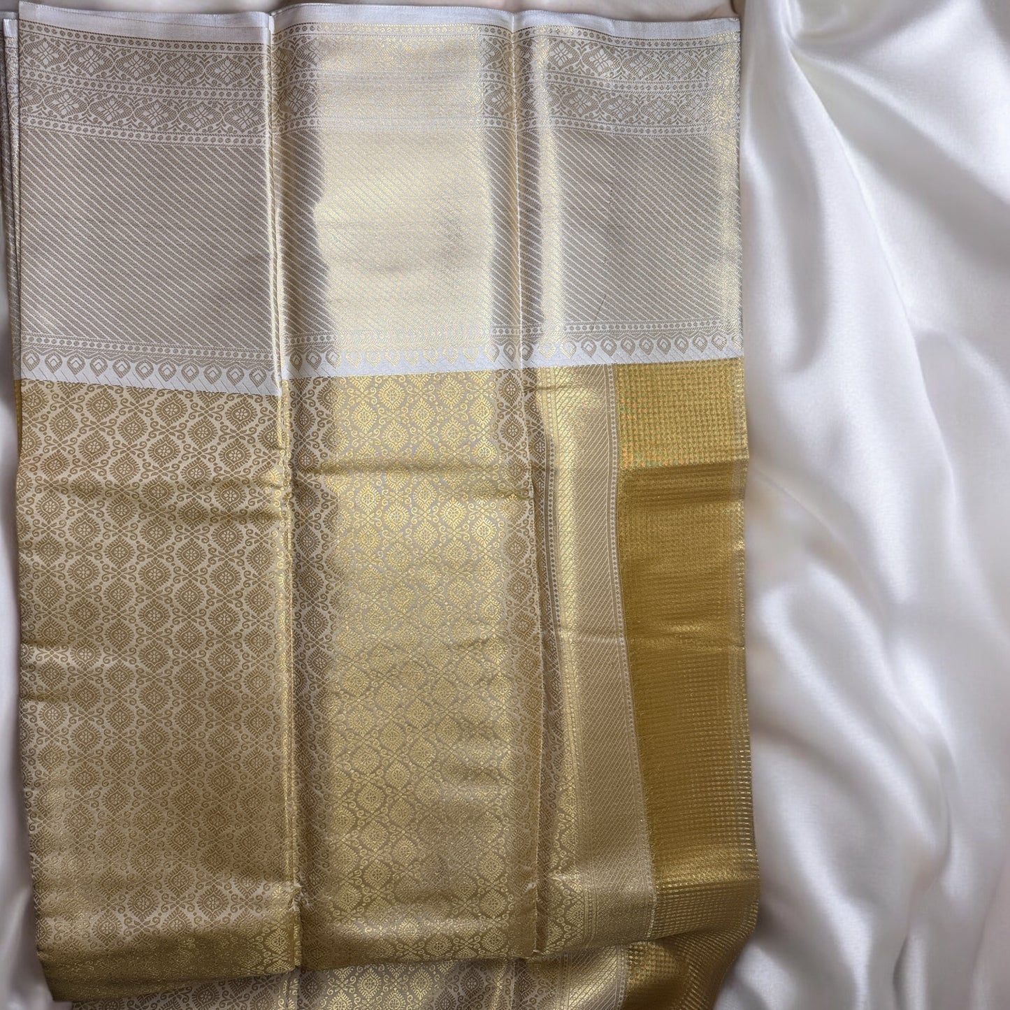 TISSUE SAREE – GOLDEN/YELLOW SMALL CHECKS WITH OFF-WHITE BIG BORDER ZARI WORK