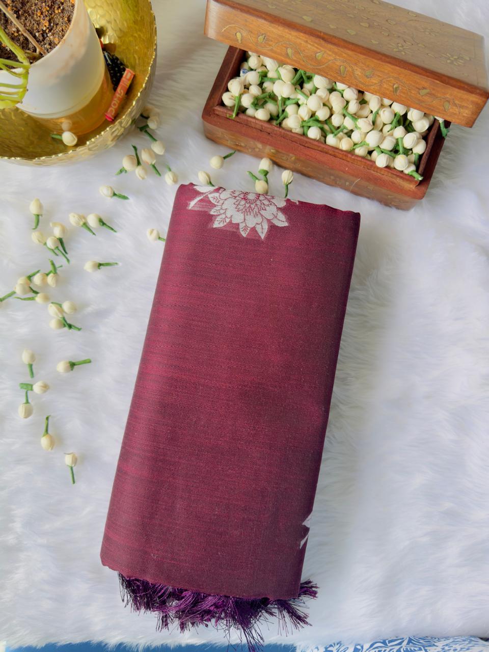 MAROON FLORAL CRACKLE COTTON SAREE WITHOUT BORDER