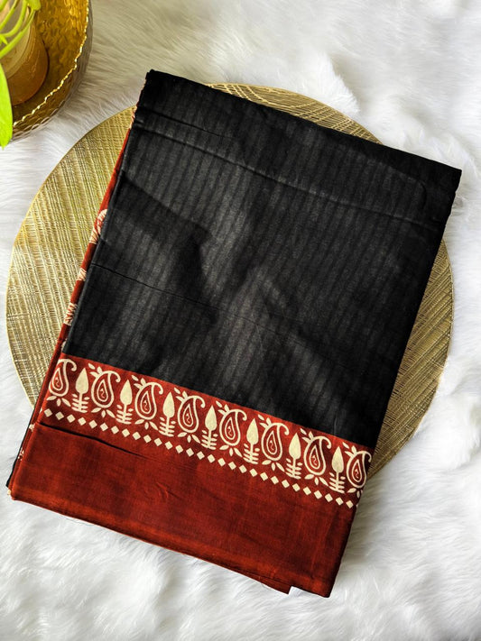 PURE MUL MUL COTTON SAREE (BLACK BODY WITH BROWN BORDER)
