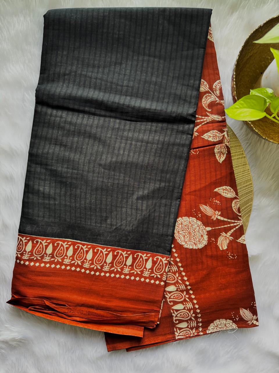 PURE MUL MUL COTTON SAREE (BLACK BODY WITH BROWN BORDER)