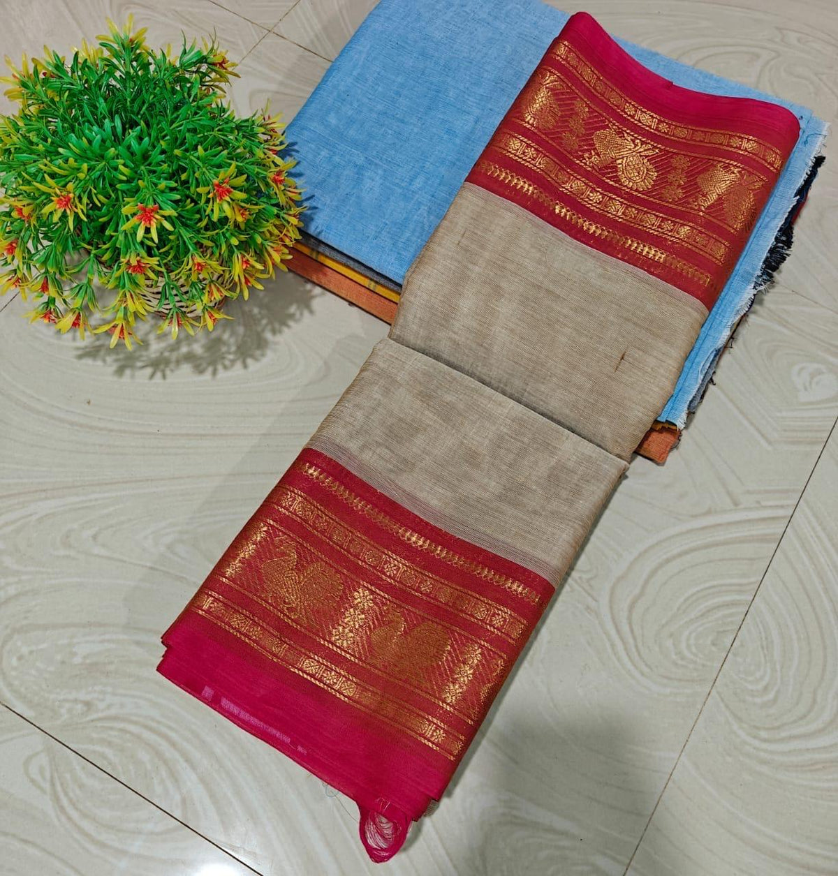 HANDLOOM PURE COTTON - WHITE+ PINK